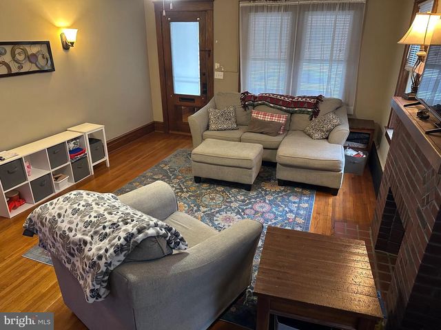 62 E HIGH ST, Elizabethtown, PA 17022