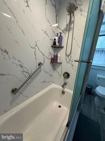 62 E HIGH ST, Elizabethtown, PA 17022