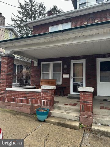 62 E HIGH ST, Elizabethtown, PA 17022