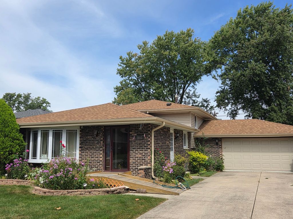 7842 W 101st Place, Palos Hills, IL 60465 — exterior