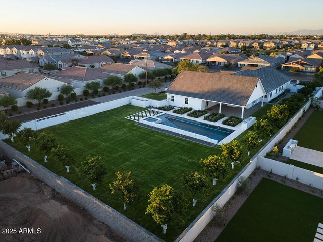 2495 E SUPERSTITION Drive, Gilbert, AZ 85297
