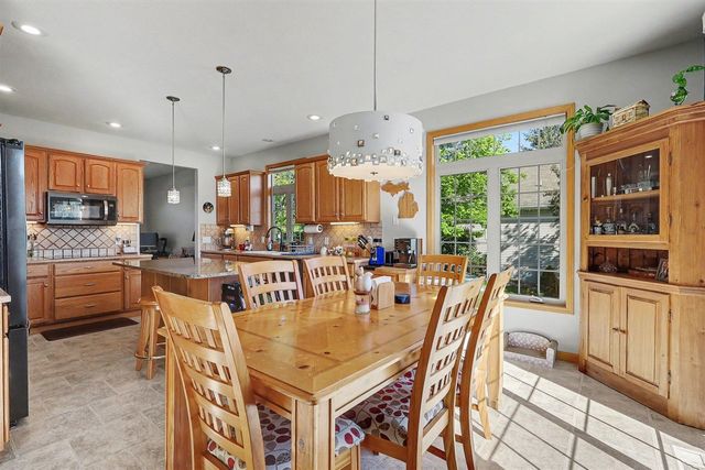 6758 Windflower Way, Muskegon, MI 49444