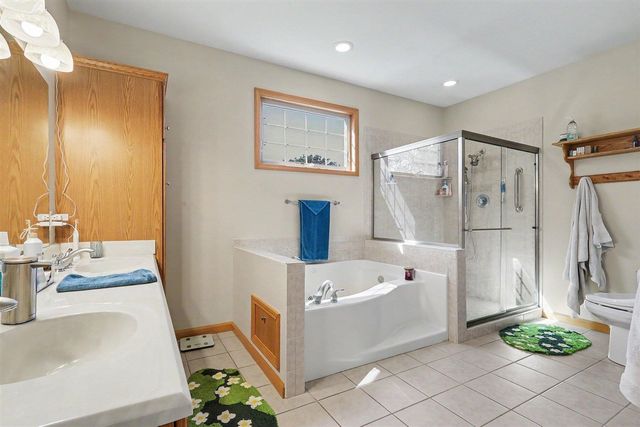 6758 Windflower Way, Muskegon, MI 49444
