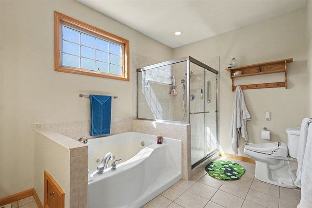 6758 Windflower Way, Muskegon, MI 49444