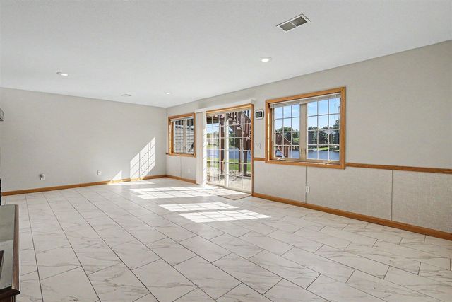 6758 Windflower Way, Muskegon, MI 49444