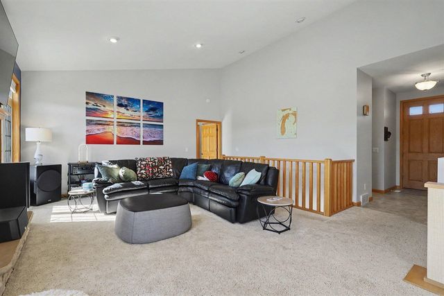 6758 Windflower Way, Muskegon, MI 49444