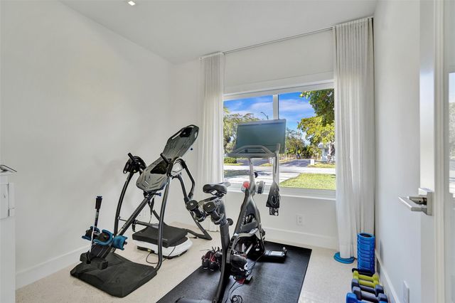 2514 Yacht Club Blvd, Fort Lauderdale, FL 33304