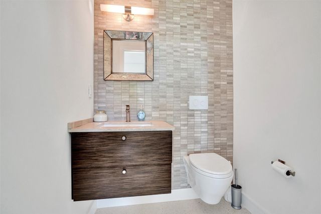 2514 Yacht Club Blvd, Fort Lauderdale, FL 33304