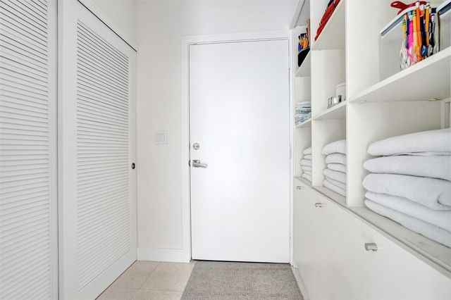 2514 Yacht Club Blvd, Fort Lauderdale, FL 33304