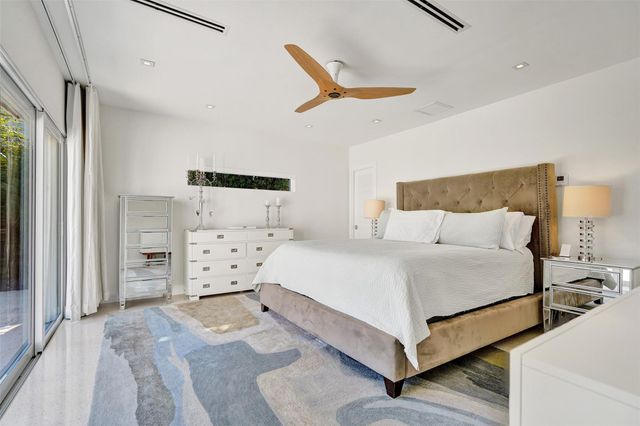 2514 Yacht Club Blvd, Fort Lauderdale, FL 33304