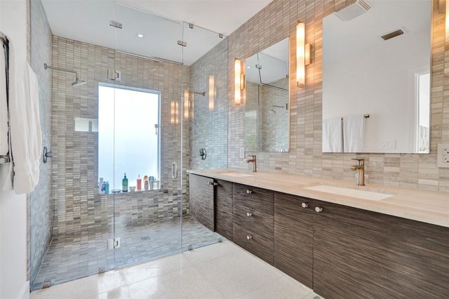 2514 Yacht Club Blvd, Fort Lauderdale, FL 33304