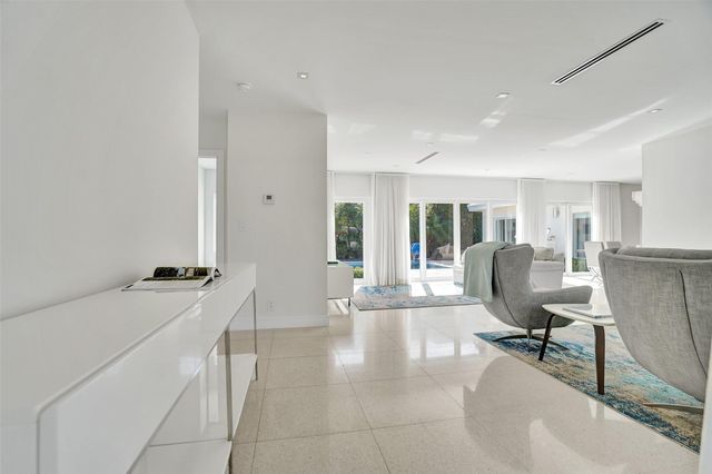 2514 Yacht Club Blvd, Fort Lauderdale, FL 33304