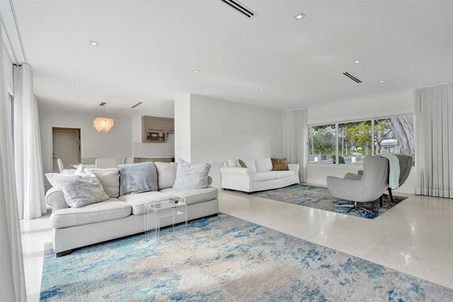 2514 Yacht Club Blvd, Fort Lauderdale, FL 33304