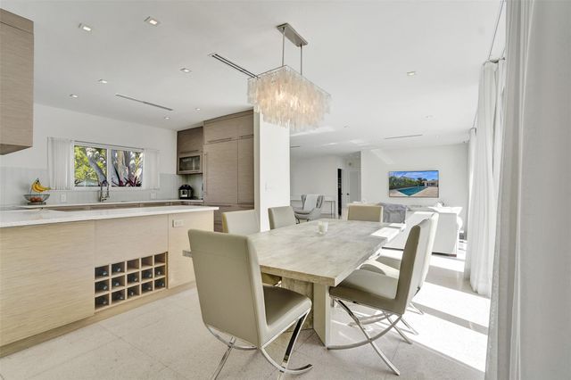 2514 Yacht Club Blvd, Fort Lauderdale, FL 33304