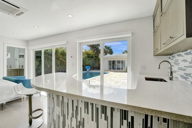 2514 Yacht Club Blvd, Fort Lauderdale, FL 33304