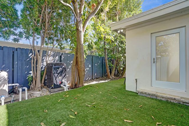 2514 Yacht Club Blvd, Fort Lauderdale, FL 33304