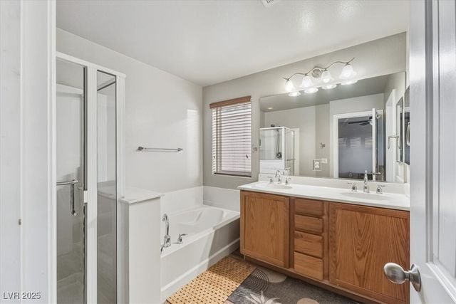 5690 Sentry Palm Court, Las Vegas, NV 89122