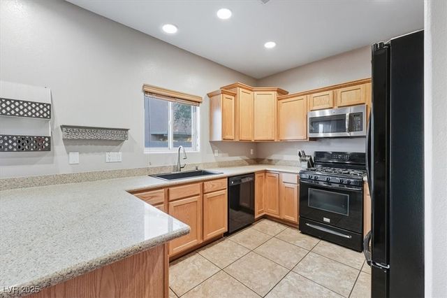 5690 Sentry Palm Court, Las Vegas, NV 89122