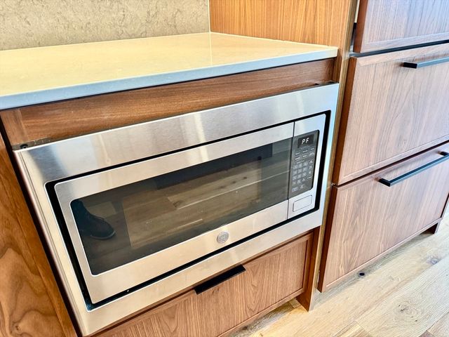 566 Columbus Ave 406, Boston, MA 02118