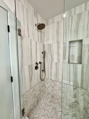 566 Columbus Ave 406, Boston, MA 02118