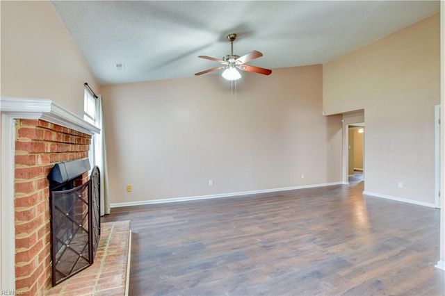 900 Raton CT, Virginia Beach, VA 23454