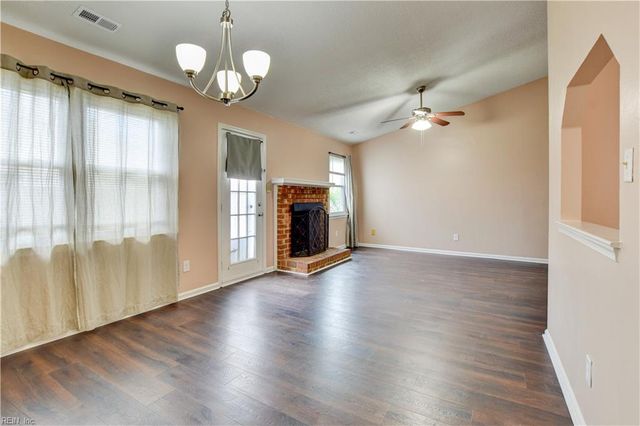 900 Raton CT, Virginia Beach, VA 23454