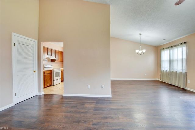 900 Raton CT, Virginia Beach, VA 23454