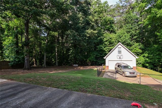 385 Glynnshire Court, Covington, GA 30016