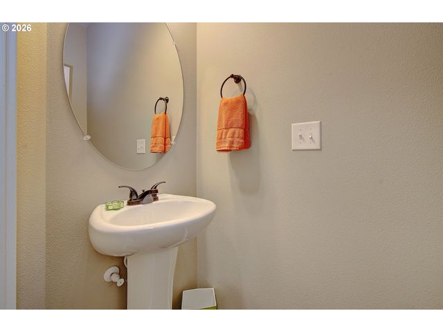 13012 Ne 28TH Way, Vancouver, WA 98684