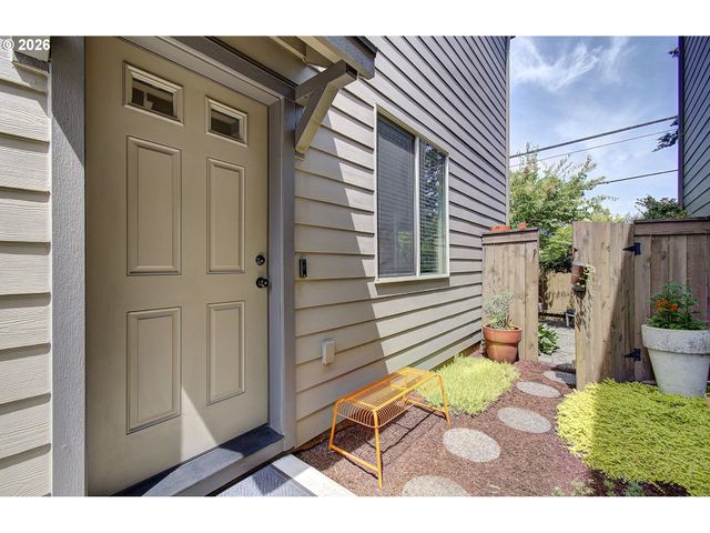 13012 Ne 28TH Way, Vancouver, WA 98684