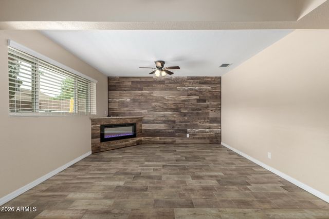 7619 W SURREY Avenue, Peoria, AZ 85381