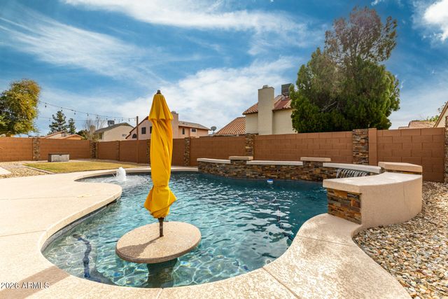 7619 W SURREY Avenue, Peoria, AZ 85381