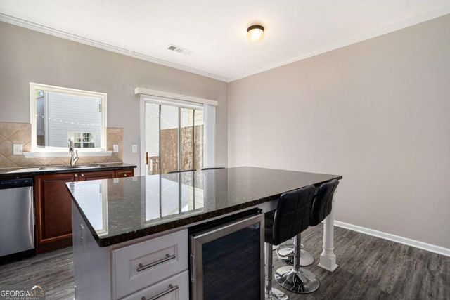 1184 Liberty Parkway NW, Atlanta, GA 30318