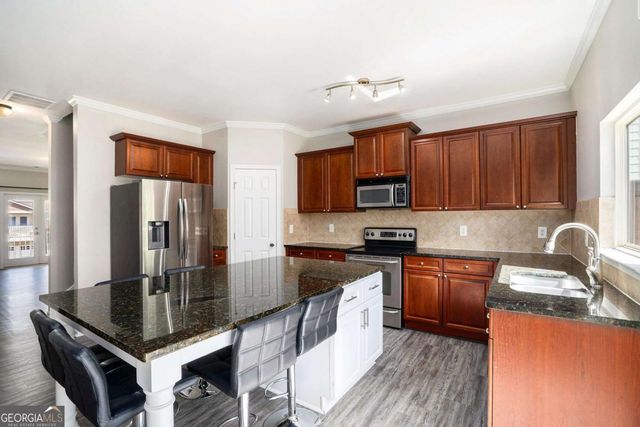 1184 Liberty Parkway NW, Atlanta, GA 30318