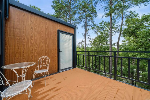 124 Waterfall Court, Hot Springs National Park, AR 71913