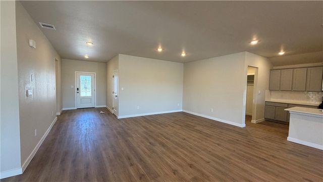 3553 Sepehr Lake Dr, Robstown, TX 78380