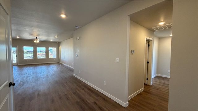 3553 Sepehr Lake Dr, Robstown, TX 78380