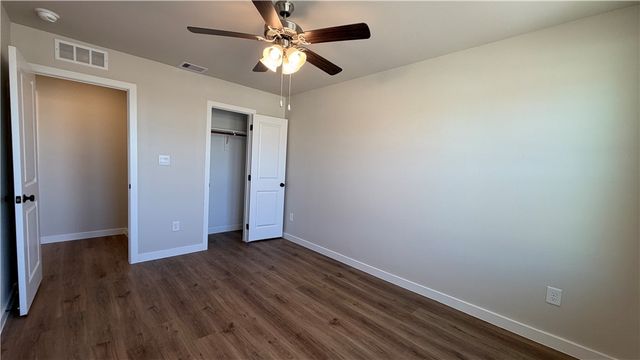 3553 Sepehr Lake Dr, Robstown, TX 78380