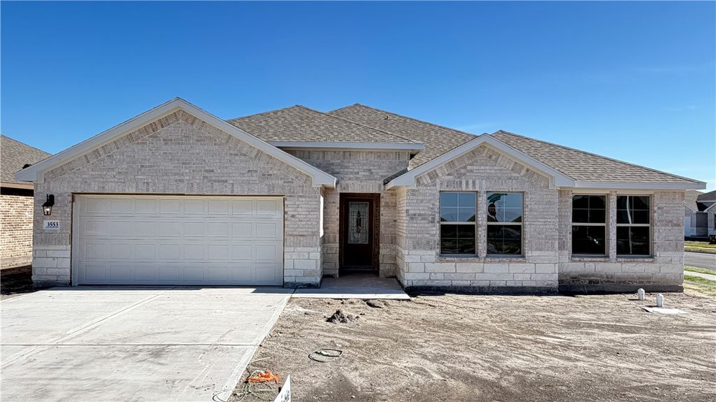3553 Sepehr Lake Dr, Robstown, TX 78380