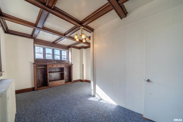 1620 W FREDONIA Avenue, Peoria, IL 61606