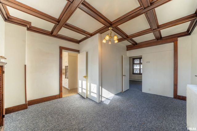 1620 W FREDONIA Avenue, Peoria, IL 61606