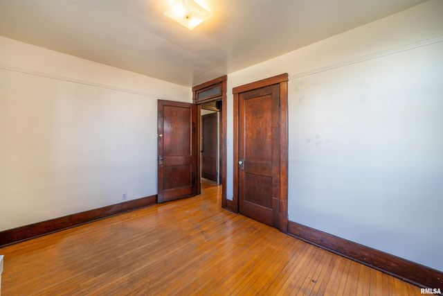 1620 W FREDONIA Avenue, Peoria, IL 61606