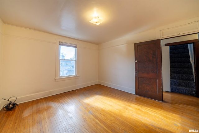 1620 W FREDONIA Avenue, Peoria, IL 61606