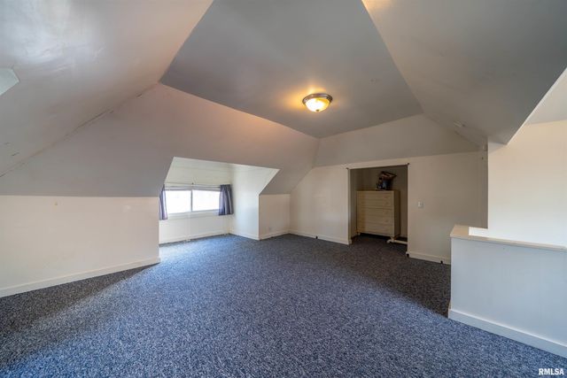 1620 W FREDONIA Avenue, Peoria, IL 61606