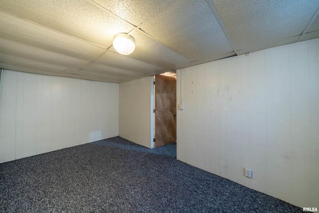 1620 W FREDONIA Avenue, Peoria, IL 61606