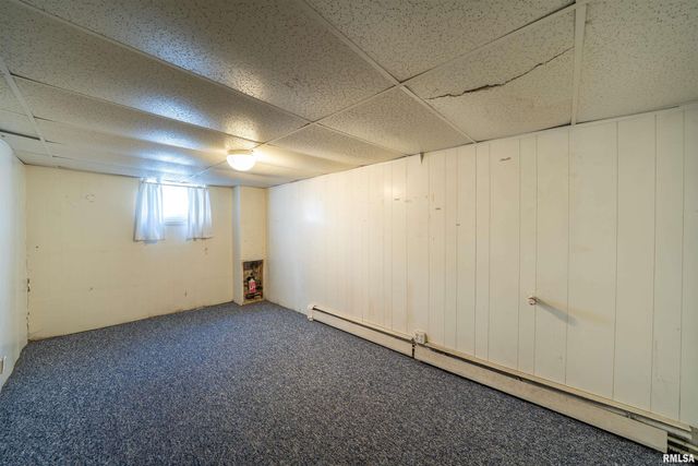 1620 W FREDONIA Avenue, Peoria, IL 61606