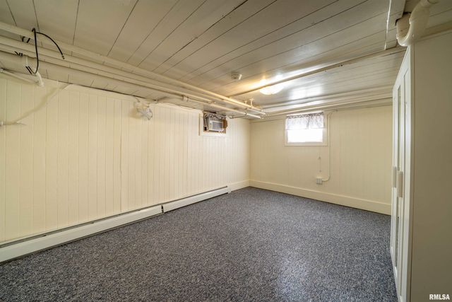 1620 W FREDONIA Avenue, Peoria, IL 61606