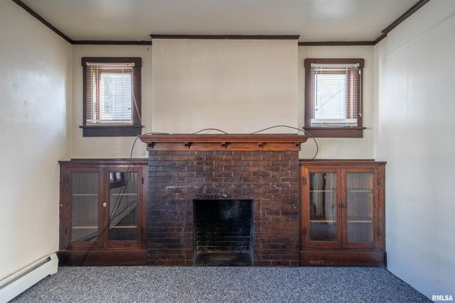 1620 W FREDONIA Avenue, Peoria, IL 61606