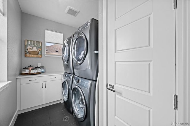 8659 E 54th Avenue, Denver, CO 80238