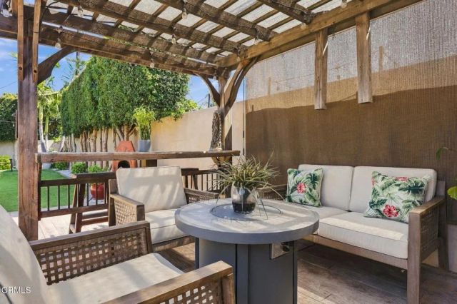 1300 Bluebell Street, Oxnard, CA 93036